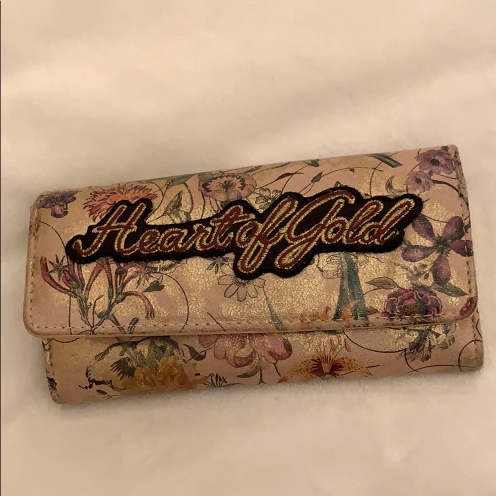 HEART OF GOLD FP floral wallet